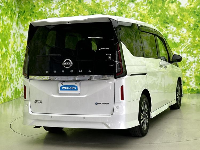 セレナ1.4 e-POWER ハイウェイスターV