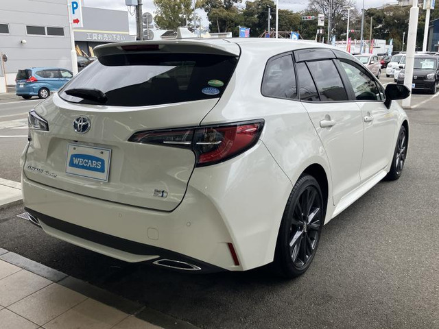 カローラツーリング1.8 ハイブリッド W×B