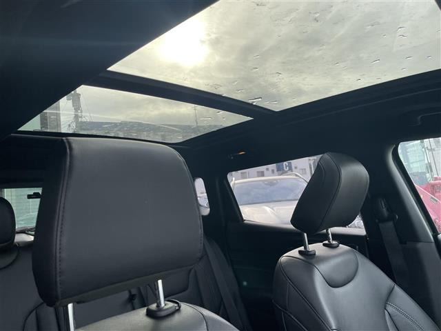 コンパス80thアニバーサリー エディション 4WD