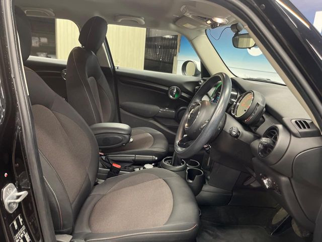 ���V�[�g�̎g�p��:�j��E�ւ�������Ȃ��A�����̒ʂ肫�ꂢ�ȏ�Ԃ��ێ����Ă���܂��B�܂��A�����N���[�j���O�E�R�[�e�B���O�����p�����������܂��B