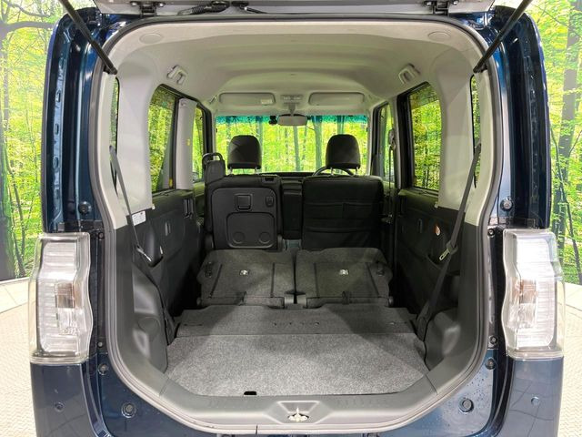 ���i�̂���������ʋ΁A���}���ɏ\���ȉ׎��X�y�[�X���m�ۂ��Ă���܂��B�Z�J���h�V�[�g��|���ƁA�傫�ȉו��̐ύڂ��\�ł���