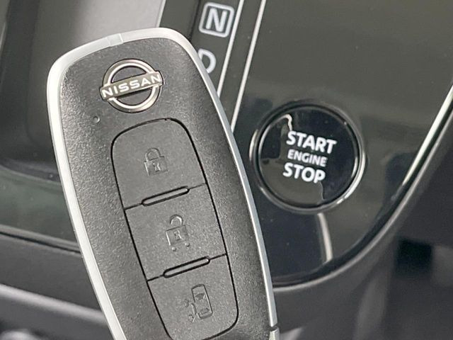 �y�C���e���W�F���g�L�[�z�J�o����|�P�b�g�ɓ��ꂽ�܂܂ł��h�A�̎{���E�������\�ȃX�}�[�g�L�[�𑕔��B�G���W���̃I���E�I�t�����J�M�����o���K�v����������Ƃ��Ă��֗��ł���