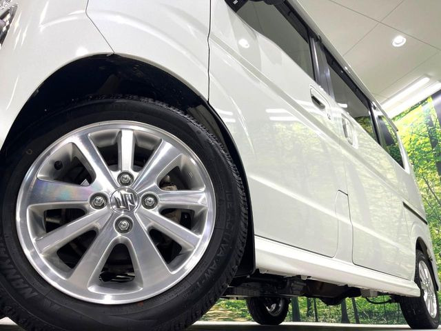 �y����14�C���`�A���~�z�C�[���z�O�ςɃ}�b�`���������A���~�z�C�[���𑕒����Ă���܂��B�e��ЊO�A���~�z�C�[����A�X�^�b�h���X�^�C�����戵�����Ă���܂��B���񂲑��k����������