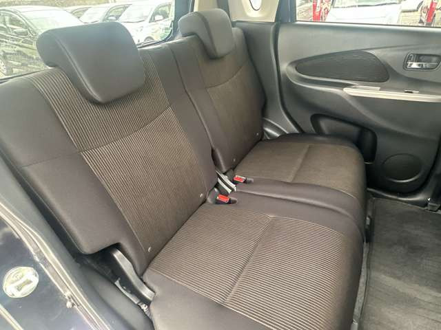 ���Ђł͌��I�������Ԃ𖈌���ʂɎd������s�Ȃ��A�����߂₷�����i�ł��񋟂��Ă���܂���