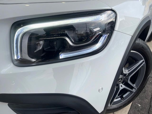 ��LED�w�b�h���C�g:��ԑ��s�����ǍD�Ȏ��E���m�ۂ����S���ĉ^�]�ł��鍂�P�xLED�w�b�h���C�g�𑕔�!�_�����x�������A����d�͂��}�����Ă��܂��B