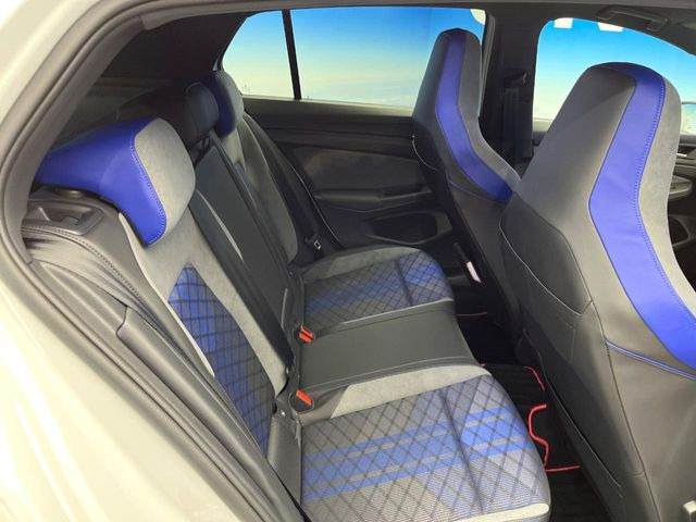 ���㕔���Ȃ��C�ɂȂ�悤�ȃL�Y�E�����ւ��蓙�A�傫�ȃ_���[�W�͂Ȃ��A�ǍD�ȏ�Ԃł��B