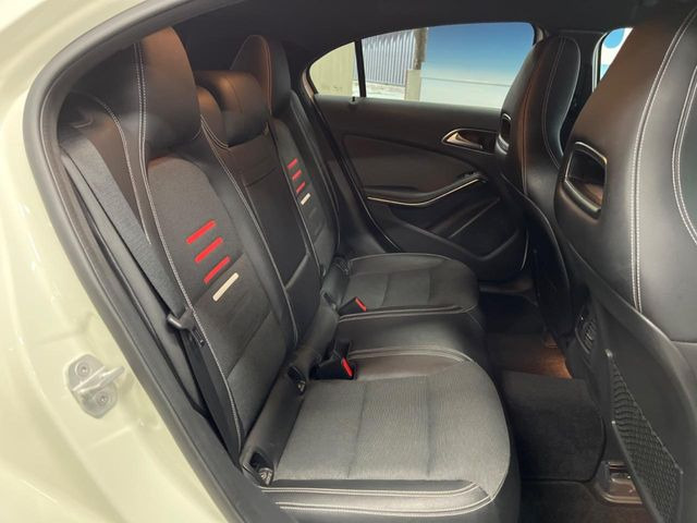 ���㕔���Ȃ��C�ɂȂ�悤�ȃL�Y�E�����ւ��蓙�A�傫�ȃ_���[�W�͂Ȃ��A�ǍD�ȏ�Ԃł��B