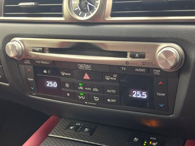 �y�}�[�N���r���\���T�E���h�V�X�e���t�������i�r�z�[���̃i�r�@�\�͂������A���x�ȃ`���[�j���O�\�͂����ڂ���Ă���A�������ȉ��y�����y���݂��������܂���