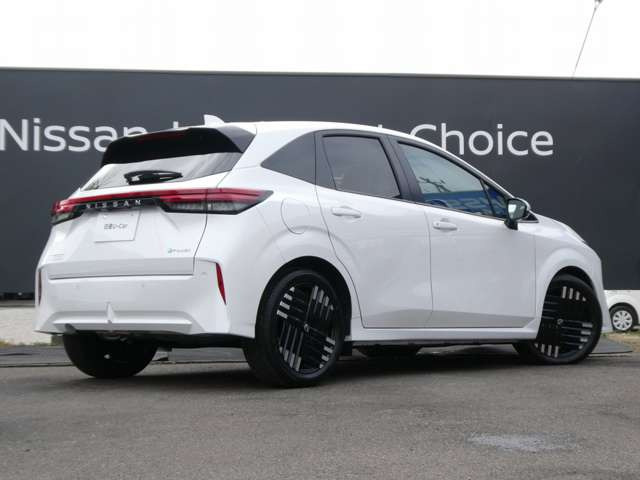 ノートオーラ1.2 G レザーエディション