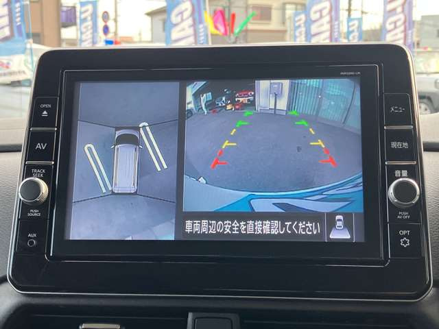 �����i�r�E�}���`�A���E���h���j�^�[