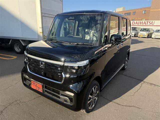 N-BOXベースグレード 4WD