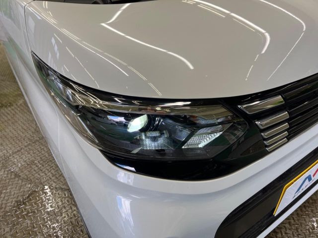 �yLED�w�b�h���C�g�z���V����ԑ��s�����ǍD�Ȏ��E���m�ۂ����S���ĉ^�]�ł��鍂�P�xLED�w�b�h���C�g�𑕔�!�_�����x�������A����d�͂��}�����Ă��܂��B