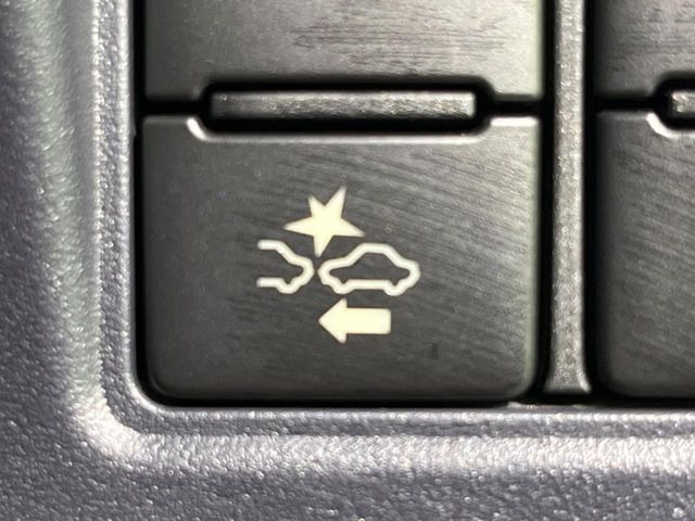 �y�g���^�Z�[�t�e�B�Z���X�z���s���ɑO���̎ԗ�����F�����A�Փ˂������Ȏ��͌x��ƃu���[�L�ŏՓˉ���Ɣ�Q�y�����A�V�X�g�B�����S�Ƀh���C�u�����y���݂��������܂��B