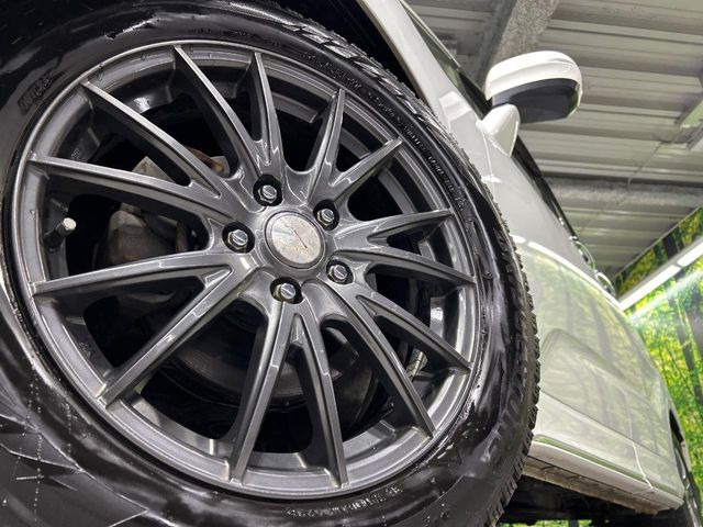 �y17�C���`�A���~�z�C�[���z�O�ςɃ}�b�`�����A���~�z�C�[���𑕒����Ă���܂��B�e��A���~�z�C�[����A�X�^�b�h���X�^�C�����戵�����Ă���܂��B���񂲑��k����������