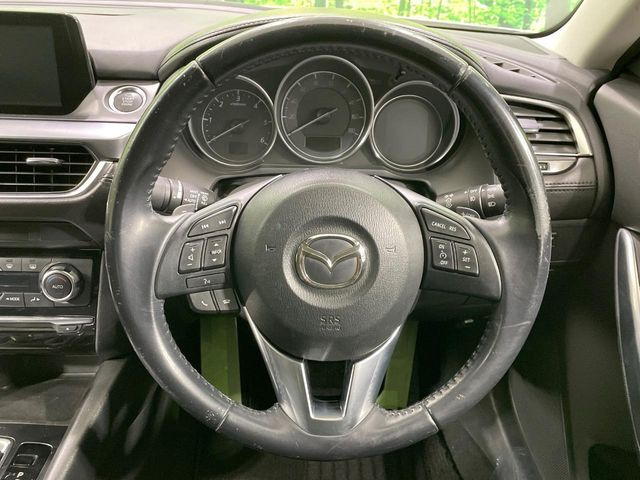 �y�����v�����X�e�A�����O�z�㎿�Ȋv���g�p���邱�ƂŁA��ɂ����������݂ƂĂ��^�]���₷���n���h���ł���