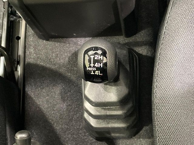 4WD�̂��Ԃł��̂ŁA�ᓹ�ł����S�ł���~��n�n��ɂ��Z�܂��̕��ȊO�ɂ��A�E�B���^�[�X�|�[�c����̕���~��n��֋A�Ȃ����@�������ɂ���������!