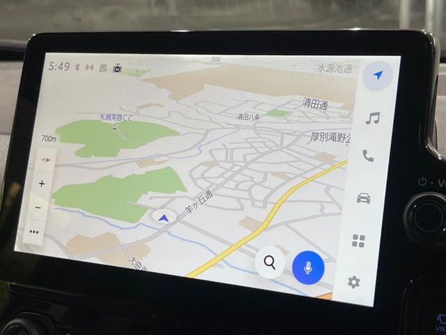 �y10.5�C���` �f�B�X�v���C�I�[�f�B�I�z���ʂ̃f�B�X�v���C��AppleCarPlay��AndroidAuto�����p�\�B�傫�ȉ�ʂŃX�}�z�i�r�A�v���������p���������܂���