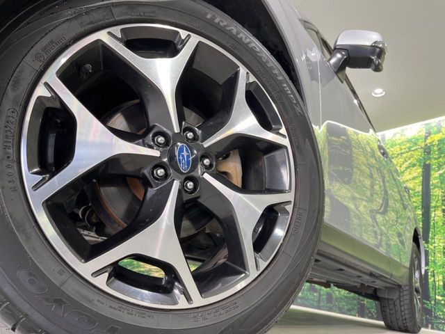 �y����18�C���`�A���~�z�C�[���z�O�ςɃ}�b�`���������A���~�z�C�[���𑕒����Ă���܂��B�e��ЊO�A���~�z�C�[����A�X�^�b�h���X�^�C�����戵�����Ă���܂��B���񂲑��k����������