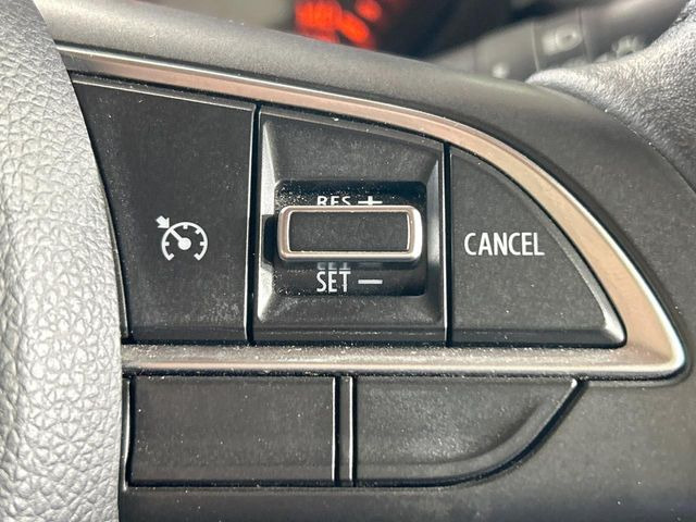 �y�N���[�Y�R���g���[���z�������H�����N���N���s�B�A�N�Z���𗣂��Ă���葬�x�ő��s���ł��A�������^�]���̕��S���y��!�����E�������ȒP�ȃX�C�b�`����Œ����ł��܂��B