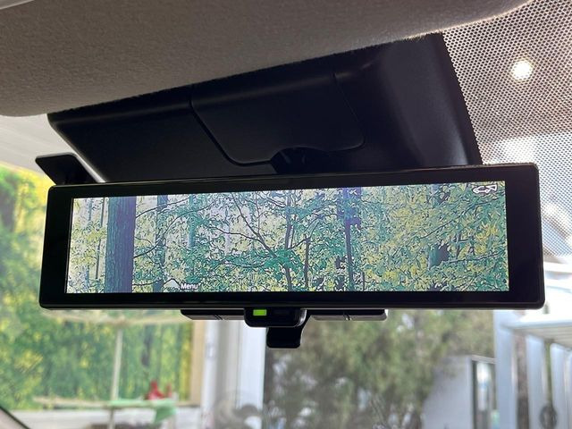 �y�C���e���W�F���g���[���~���[�z��Ȃ̑傫�ȉו��⓯��҂Ō�����m�F���Â炢���ł����S!�J�������B�e�����ԗ�����̉f�������[���~���[���ɕ\���B�N���A�Ȏ��E�ŏ󋵂̊m�F���\�ł�!