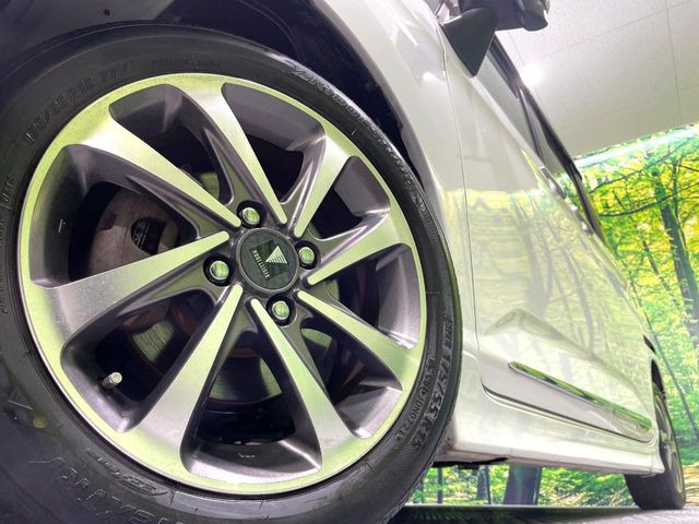 �y15�C���`�A���~�z�C�[���z�O�ςɃ}�b�`�����A���~�z�C�[���𑕒����Ă���܂��B�e��A���~�z�C�[����A�X�^�b�h���X�^�C�����戵�����Ă���܂��B���񂲑��k����������