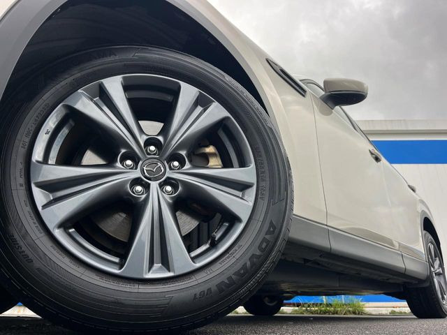 �y�����A���~�z�C�[���z�O�ςɃ}�b�`���������A���~�z�C�[���𑕒����Ă���܂��B�e��ЊO�A���~�z�C�[����A�X�^�b�h���X�^�C�����戵�����Ă���܂��B���񂲑��k����������