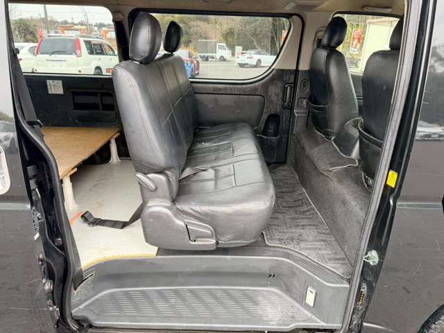 �C�ɂȂ邨�Ԃ�����܂�����E�̓d�b�ԍ����璼�ڂ��X�ɂ��₢���킹���������B�x�����@����ԗ����A��Ԃ܂łȂ�ł������������Ē����܂��B�X�^�b�t�ꓯ���A�����҂����Ă���܂��B