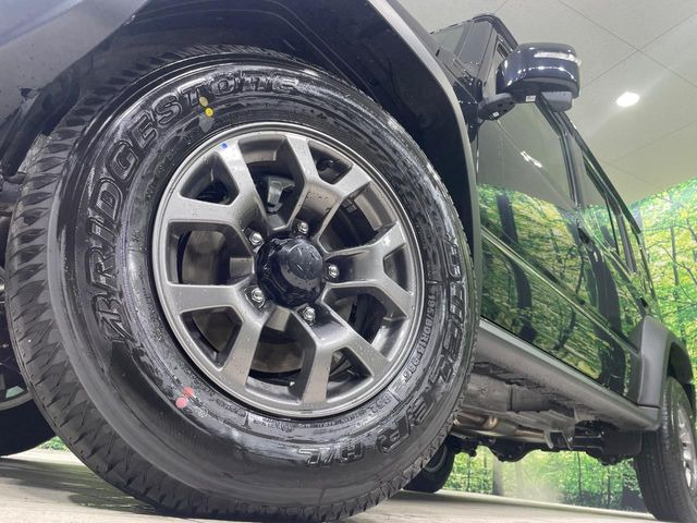 �y����15�C���`�A���~�z�C�[���z�O�ςɃ}�b�`���������A���~�z�C�[���𑕒����Ă���܂��B�e��ЊO�A���~�z�C�[����A�X�^�b�h���X�^�C�����戵�����Ă���܂��B���񂲑��k����������