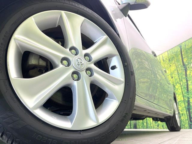 �y����16�C���`�A���~�z�C�[���z�O�ςɃ}�b�`���������A���~�z�C�[���𑕒����Ă���܂��B�e��ЊO�A���~�z�C�[����A�X�^�b�h���X�^�C�����戵�����Ă���܂��B���񂲑��k����������