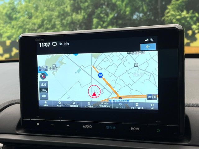 �y�����i�r�z�l�C�̏����i�r�𑕔����Ă���܂��B�i�r�̎g���₷���͂������A�I�[�f�B�I�@�\���[��!�L�����v�◷�s�͂������A�ʋ΂┃�����ȂǕ��i�̃h���C�u���y�����Ȃ�͂���