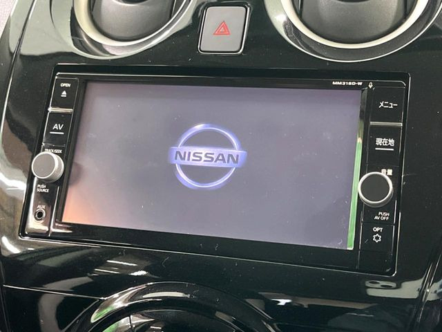 �y�����i�r�z�l�C�̏����i�r�𑕔����Ă���܂��B�i�r�̎g���₷���͂������A�I�[�f�B�I�@�\���[��!�L�����v�◷�s�͂������A�ʋ΂┃�����ȂǕ��i�̃h���C�u���y�����Ȃ�͂���