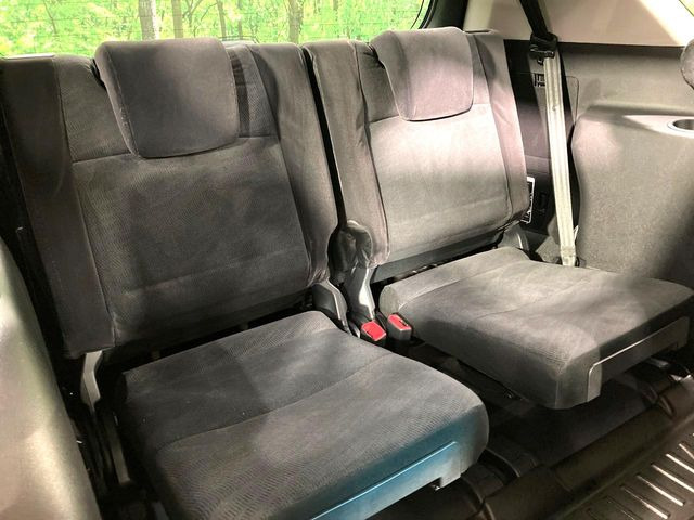 3列目シートはもちろん状態良好☆大人でもゆったりと座って頂けますので、大人数でのお出かけもラクラクです♪ご家族で、気の知れた仲間で、ドライブに行くのが楽しみですね♪