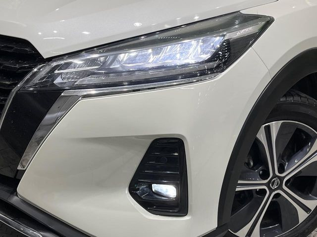 �yLED�w�b�h���C�g�z���V����ԑ��s�����ǍD�Ȏ��E���m�ۂ����S���ĉ^�]�ł��鍂�P�xLED�w�b�h���C�g�𑕔�!�_�����x�������A����d�͂��}�����Ă��܂��B