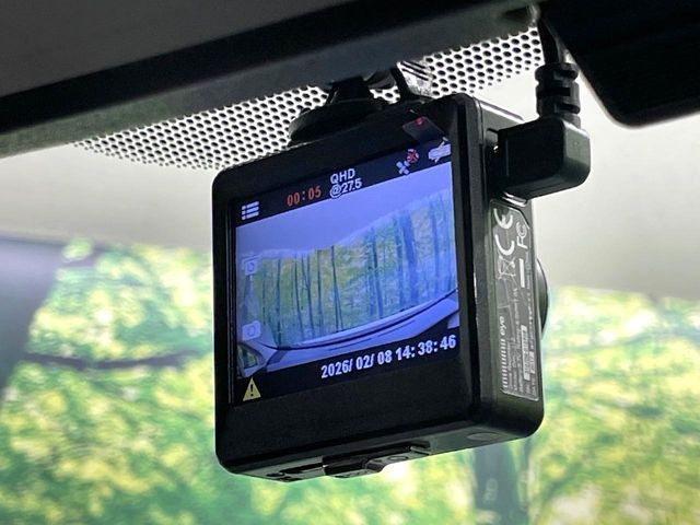 �y�h���C�u���R�[�_�[�z�h���C�u���R�[�_�[����!���s���͂������A������^�]�⎖�̂ɑ��������ہA�f���ŋL�^���A����̃��X�N�ɔ����܂��B���L�^�pSD�J�[�h�͂��q�l�����g�ł��������������K�v������܂��B