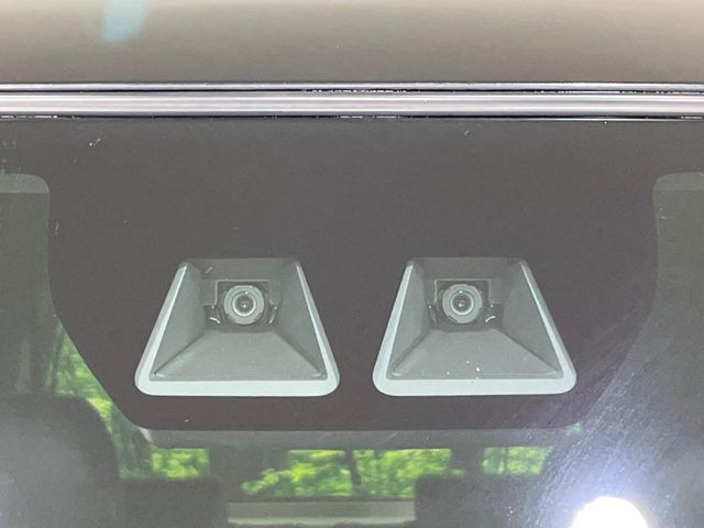 �y�X�}�[�g�A�V�X�g�z���s���ɑO���̎ԗ�����F�����A�Փ˂������Ȏ��͌x��ƃu���[�L�ŏՓˉ���Ɣ�Q�y�����A�V�X�g�B�����S�Ƀh���C�u�����y���݂��������܂��B