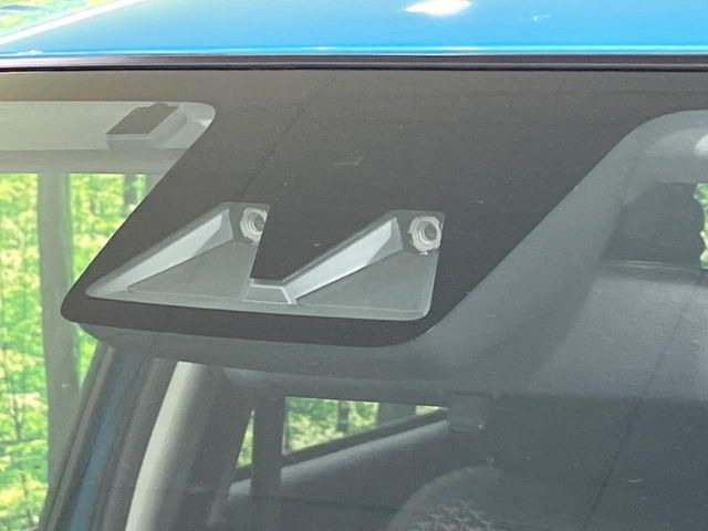 �y�X�}�[�g�A�V�X�g�z���s���ɑO���̎ԗ�����F�����A�Փ˂������Ȏ��͌x��ƃu���[�L�ŏՓˉ���Ɣ�Q�y�����A�V�X�g�B�����S�Ƀh���C�u�����y���݂��������܂��B