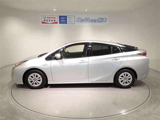 プリウス1.8 S セーフティ プラス