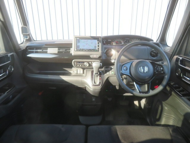 N-BOXカスタムL 4WD