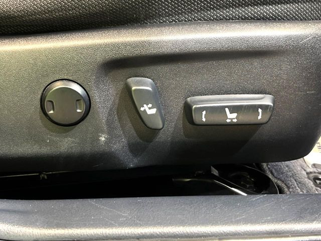 �y�p���[�V�[�g�z�X�C�b�`��ŊȒP�ɃV�[�g�̔��������\!�d��������͂�����܂���!���K�ȃV�[�g�|�W�V�����ɃZ�b�g���āA���K�ȃh���C�u�����y���݂��������B