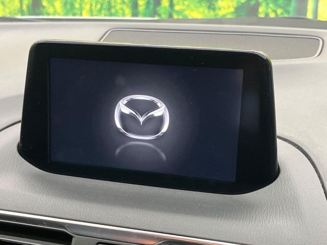 �y�}�c�_�R�l�N�g�i�r�z�ԓ��̕��͋C�Ƀ}�b�`������̌^�^�C�v�̃i�r�B�e����q�ݒ��Bluetooth�Đ����A�l�X�ȋ@�\���y���߂܂��B�����I�ȃ_�C�������삪�\�ŁA�g��������ǍD�ł��B