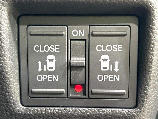 �y�����p���[�X���C�h�h�A�z�X�}�[�g�L�[��^�]�Ȃ̃X�C�b�`�Ō�ȗ����X���C�h�h�A�̊J���\���d��������͂����ăh�A���J����K�v�������A�����Ȃ��q�l�ł��ȒP�ɊJ���߂ł����K�ł���