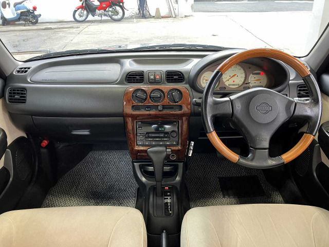 マーチ1.0 ボレロ