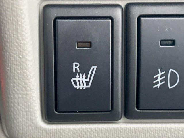 �y�V�[�g�q�[�^�[�z�������ɏd�󂷂�V�[�g�q�[�^�[!�G�A�R����葁�����܂��Ă����̂Ŋ�����̐l�����S�ł��ˁ�G�A�R���̉����͊������邩����A�Ƃ������ɂ����������߂ł��B