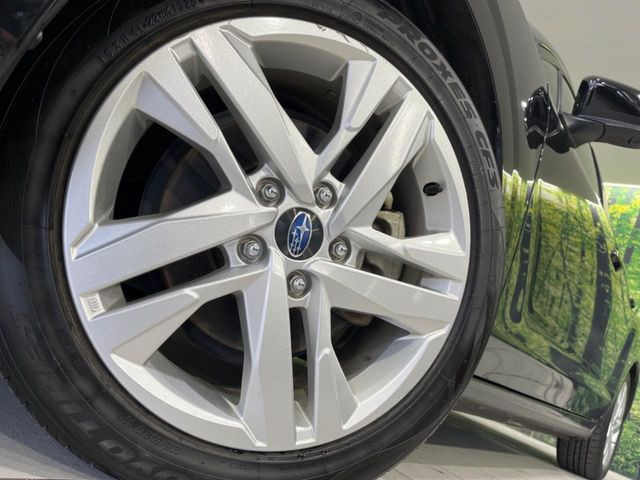 �y����17�C���`�A���~�z�C�[���z�O�ςɃ}�b�`���������A���~�z�C�[���𑕒����Ă���܂��B�e��ЊO�A���~�z�C�[����A�X�^�b�h���X�^�C�����戵�����Ă���܂��B���񂲑��k����������