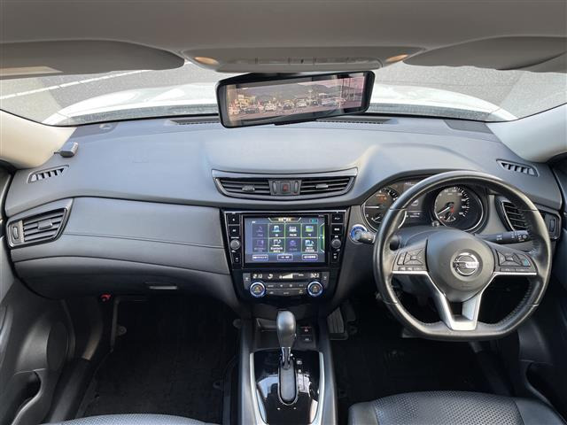 エクストレイル2.0 20Xi