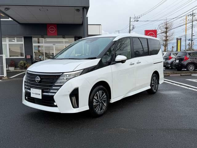 セレナ1.4 e-4ORCE ハイウェイスターV 4WD