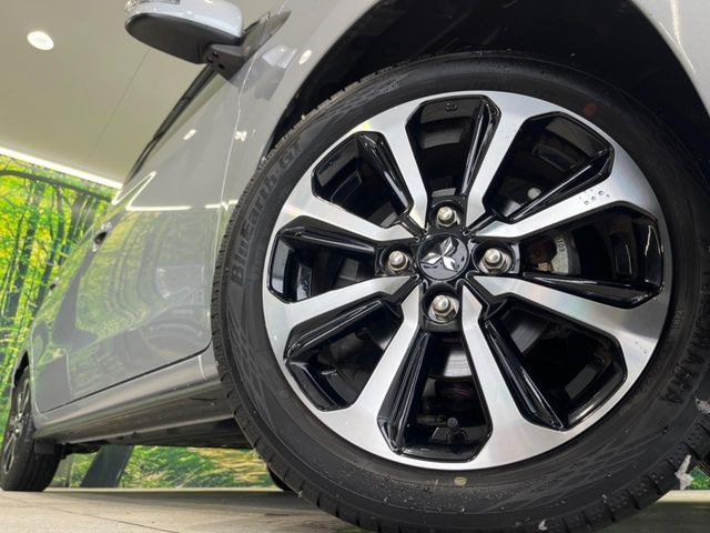 �y����15�C���`�A���~�z�C�[���z�O�ςɃ}�b�`���������A���~�z�C�[���𑕒����Ă���܂��B�e��ЊO�A���~�z�C�[����A�X�^�b�h���X�^�C�����戵�����Ă���܂��B���񂲑��k����������