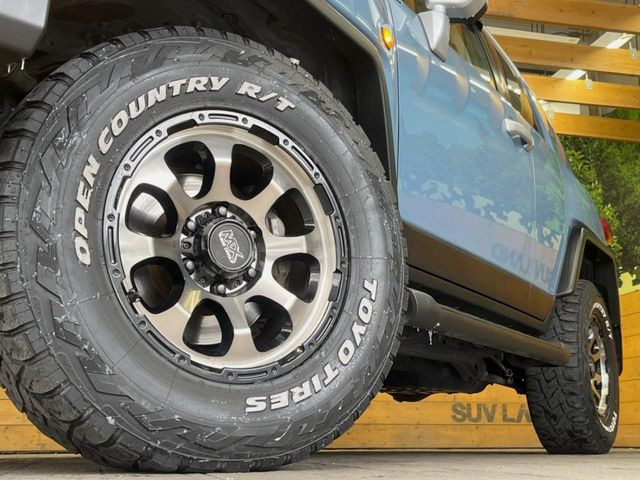 �yMDX17�C���`�A���~�z�C�[���z�O�ςɃ}�b�`�����A���~�z�C�[���𑕒����Ă���܂��B�e��A���~�z�C�[����A�X�^�b�h���X�^�C�����戵�����Ă���܂��B���񂲑��k����������