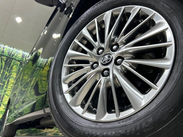 �y����17�C���`�A���~�z�C�[���z�O�ςɃ}�b�`���������A���~�z�C�[���𑕒����Ă���܂��B�e��ЊO�A���~�z�C�[����A�X�^�b�h���X�^�C�����戵�����Ă���܂��B���񂲑��k����������