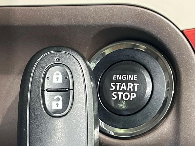 �y�L�[���X�X�^�[�g�V�X�e���z�J�o����|�P�b�g�ɓ��ꂽ�܂܂ł��h�A�̎{���E�������\�ȃX�}�[�g�L�[�𑕔��B�G���W���̃I���E�I�t�����J�M�����o���K�v����������Ƃ��Ă��֗��ł���